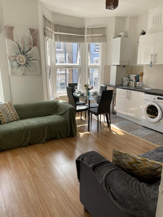 Large, Bright And Spacious 3 Bed Flat In London Ngoại thất bức ảnh